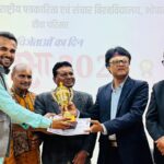 माखनलाल विश्वविद्यालय प्रतिभा-2025: मऊ के ओमकार सिंह ने वाद-विवाद व फोटोग्राफी में पहला, फीचर लेखन में दूसरा स्थान पाया