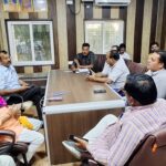 जनपद के स्थापना दिवस की तैयारियां शुरू, स्टेडियम में  आयोजक मंडल की हुई बैठक